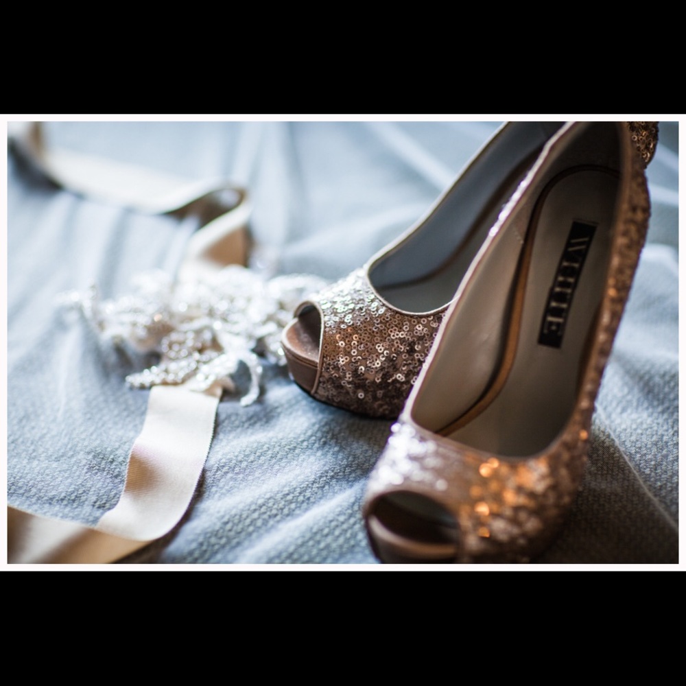 Vera Wang Sequin Heels - Picture 2 of 8